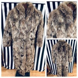 Vintage Unbranded Full Length Raccoon Fur Coat - Made in Greece 🇬🇷